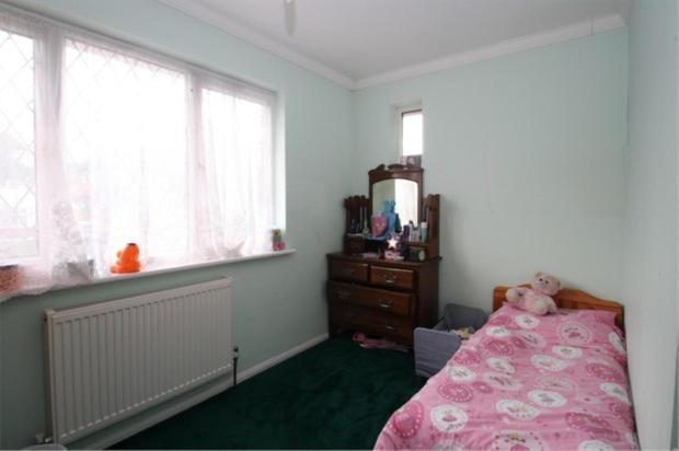 Oyo Guest House Ellipse Whetstone Екстериор снимка